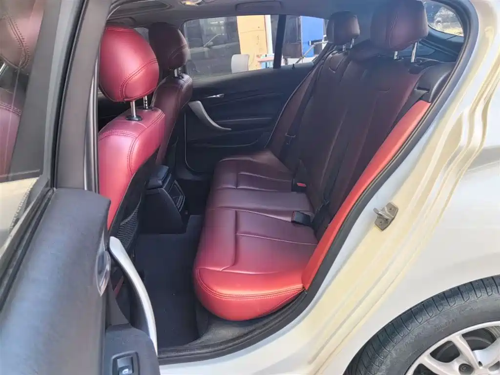 BMW 1 Series (Import) 2016 118i Leading фото 17