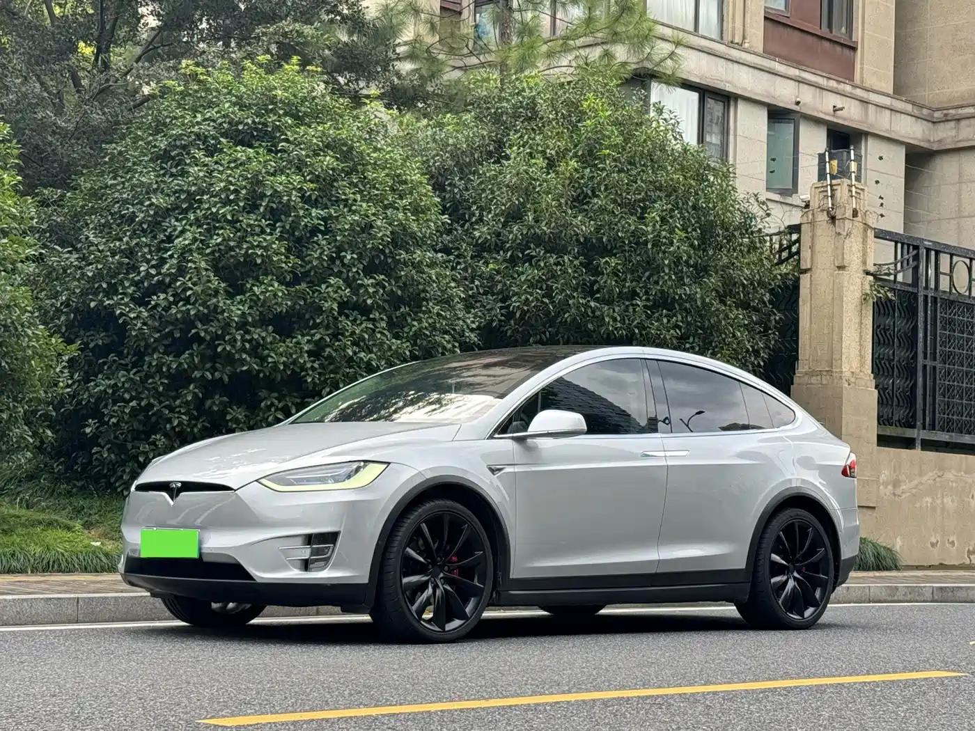 Tesla Model X 2017 2016 Model X P90D