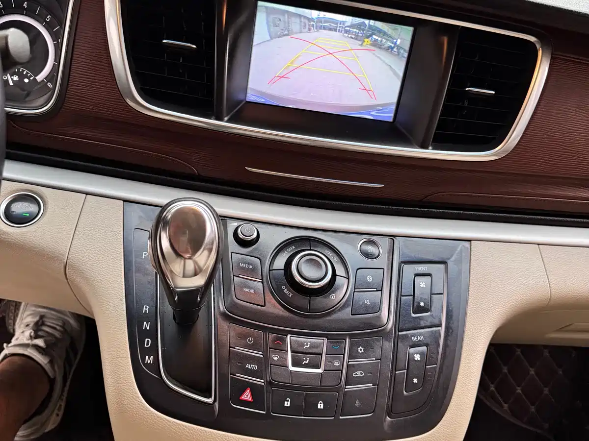 Buick GL8 2018 28T Luxury Model China VI фото 20