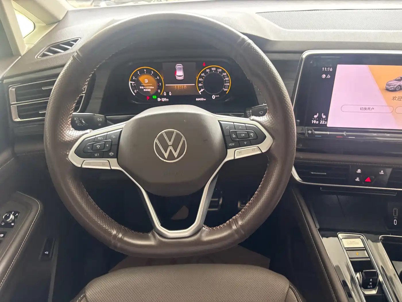 Volkswagen Viloran 2022 380TSI Premium Edition фото 8