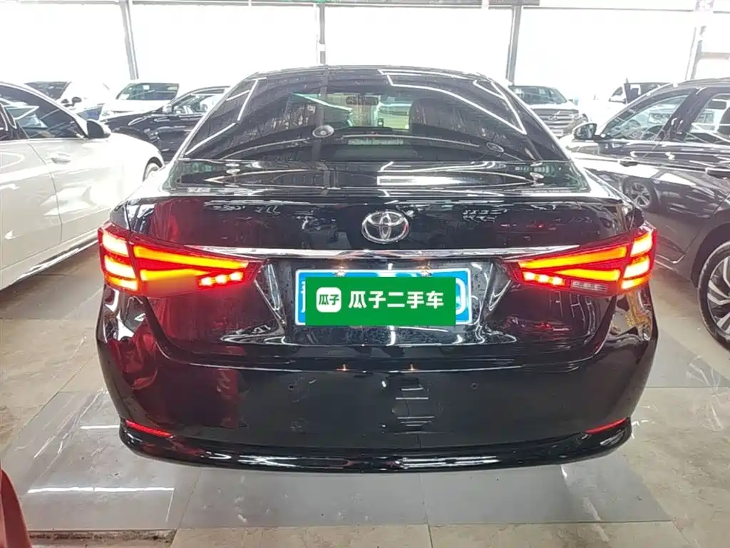 Toyota Crown 2015 2.5L Smart Edition фото 6