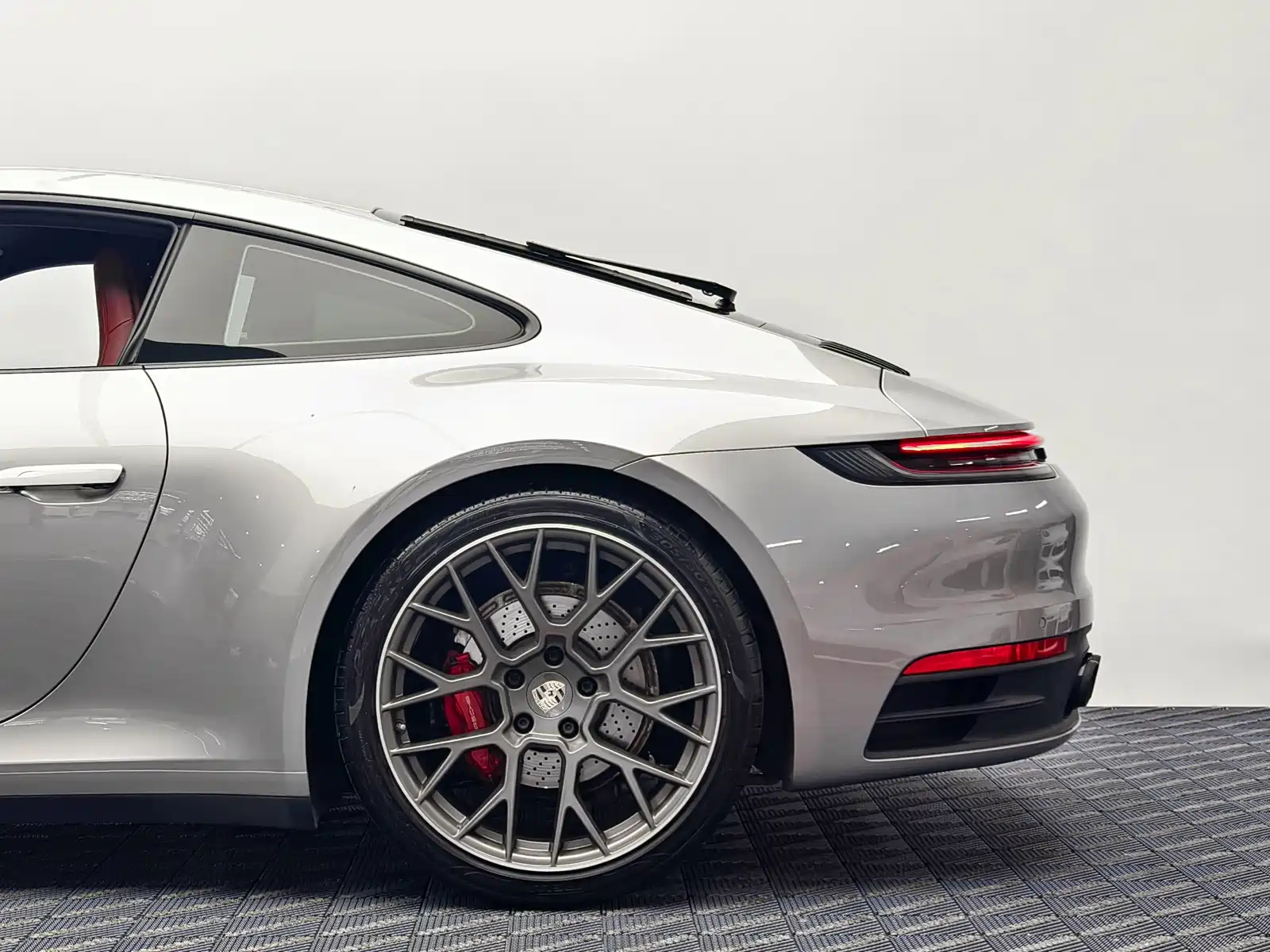 Photo 5 - Porsche 911