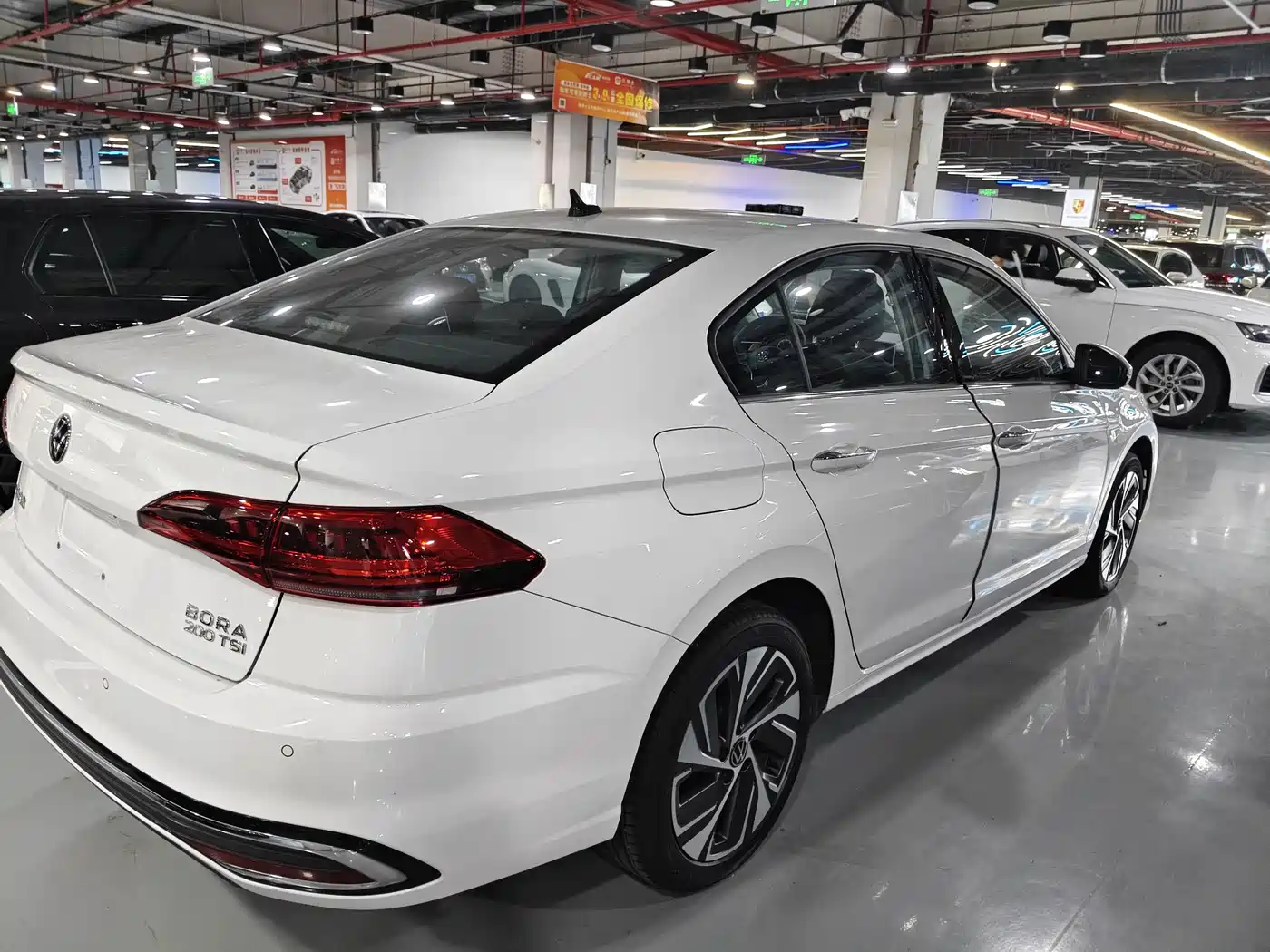 Volkswagen Bora 2024 200TSI DSG Smooth Ride Edition фото 9