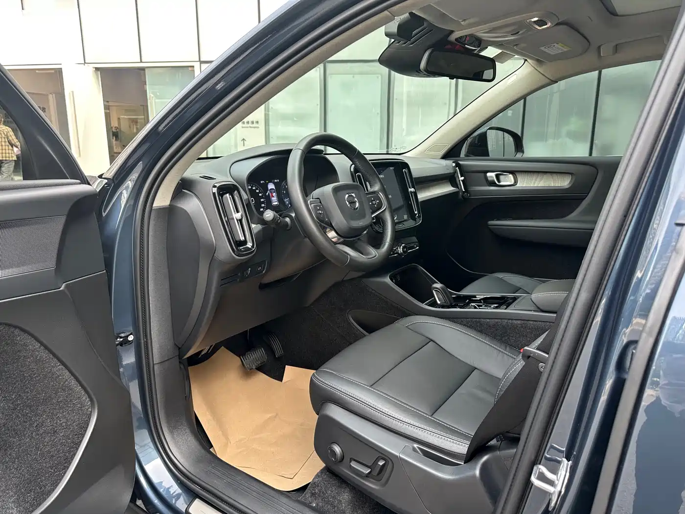 Volvo XC40 2020 T3 Smart Elite Luxury Edition фото 8