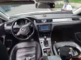 Photo 13 - Volkswagen Passat