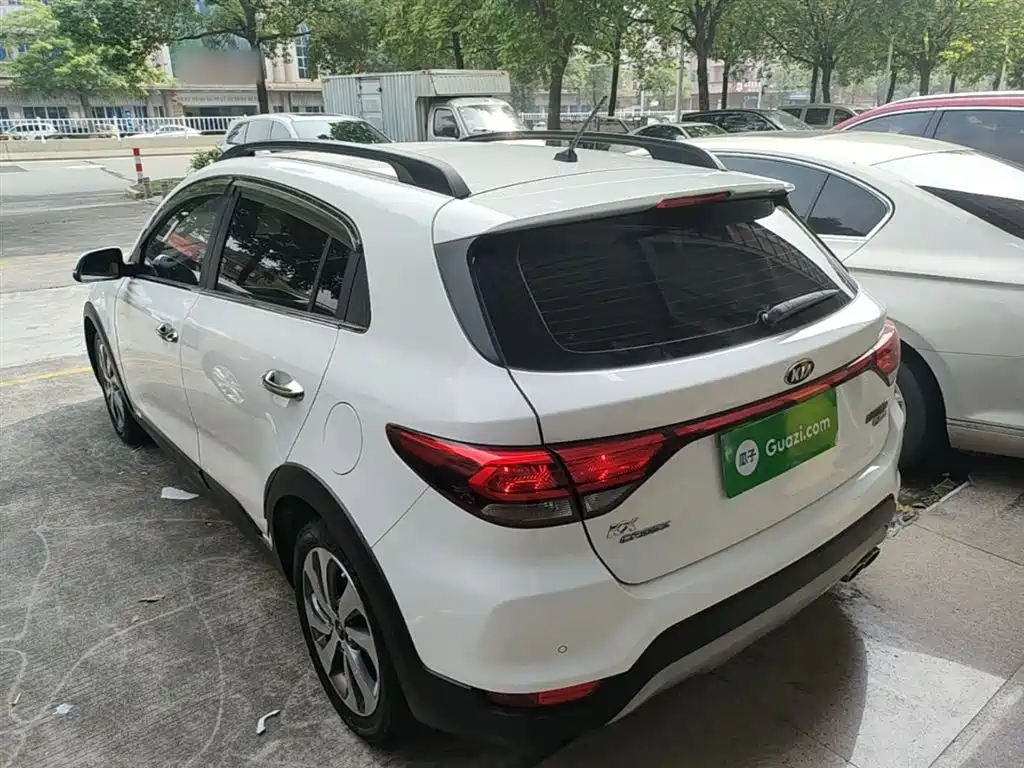 Kia KX CROSS 2018 1.6L Automatic Smart Sunroof Edition фото 5