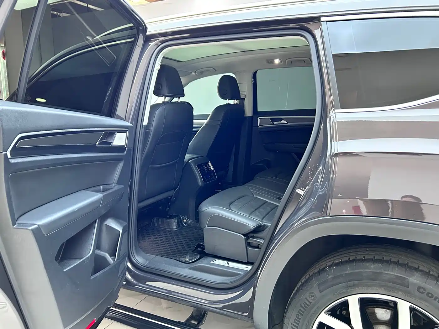 Volkswagen Teramont 2019 380TSI 4WD Luxury Edition China VI фото 9