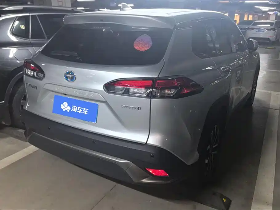 Toyota Frontlander 2024 2.0L Smart Hybrid Dual Engine Luxury Edition фото 3
