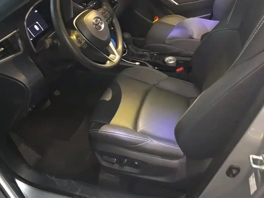 Toyota Frontlander 2024 2.0L Smart Hybrid Dual Engine Luxury Edition фото 9