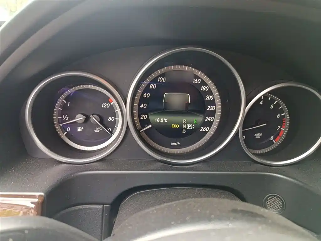 Mercedes-Benz E-Class 2015 E 320 L 4MATIC фото 4