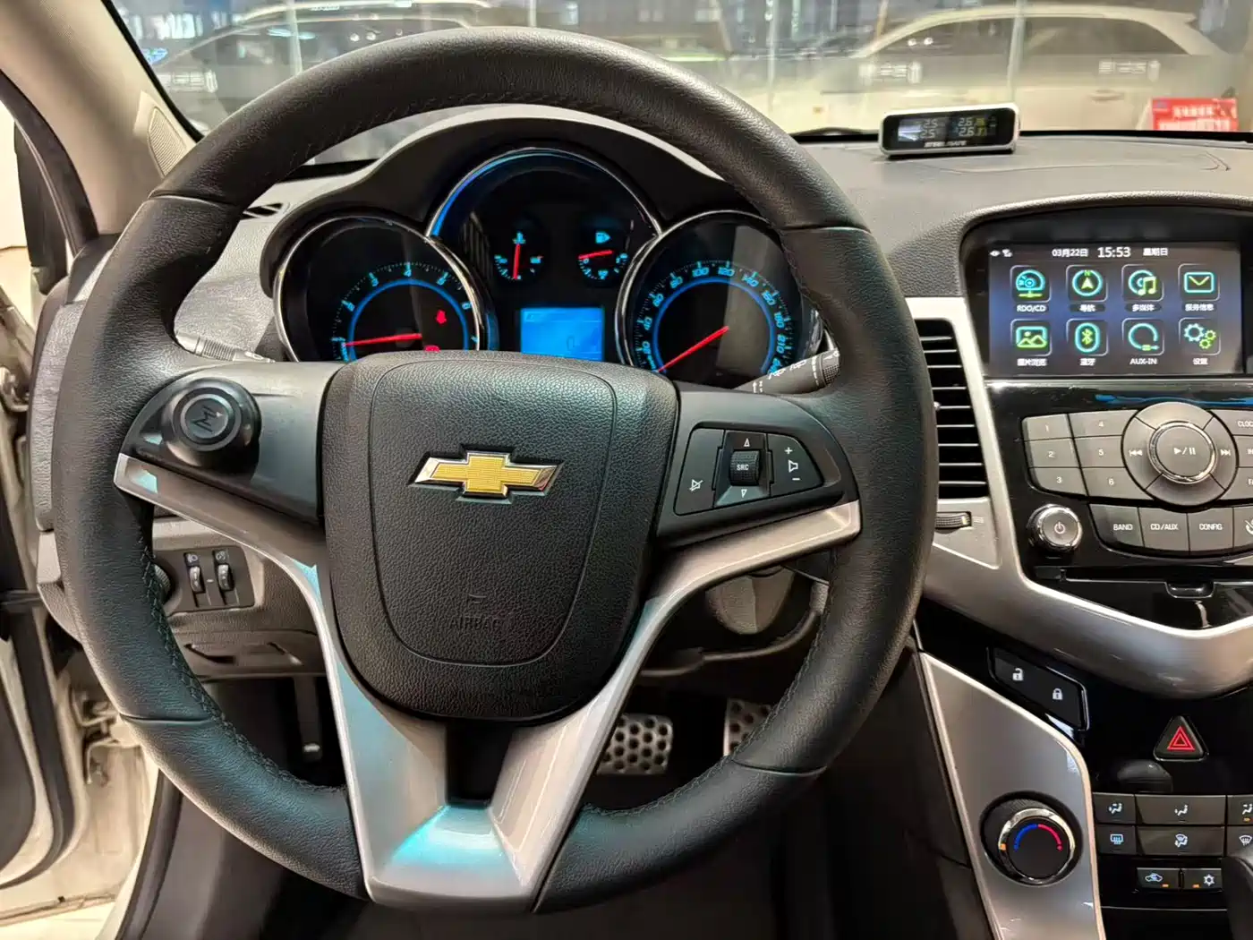 Chevrolet Cruze 2013 Hatchback 1.6L Automatic Luxury фото 11