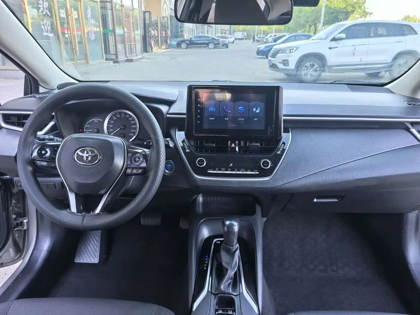 Toyota Corolla 2021 Hybrid 1.8L E-CVT Pioneer Edition фото 8