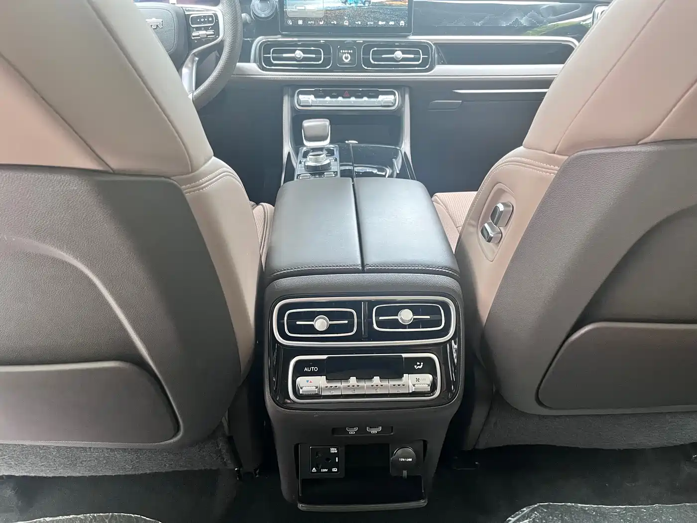 BAIC ORV Beijing Off-Road BJ60 2022 Model 2.0T 11th Edition 5-Seater фото 10