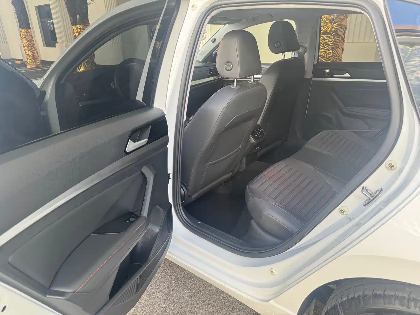 Volkswagen Lavida 2023 280TSI DSG Starlight Comfort Edition фото 8