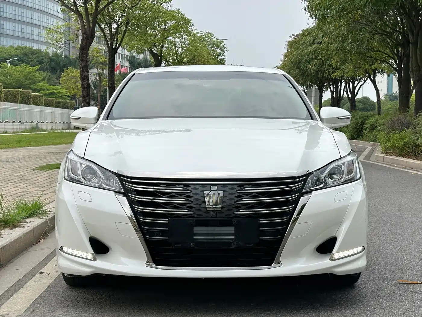Toyota Crown 2018 2.0T Sport Edition фото 2
