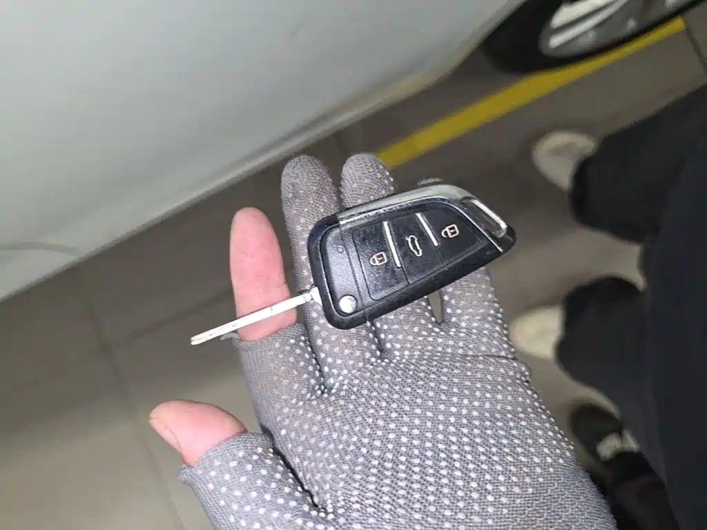 Фото 9 - Roewe 360