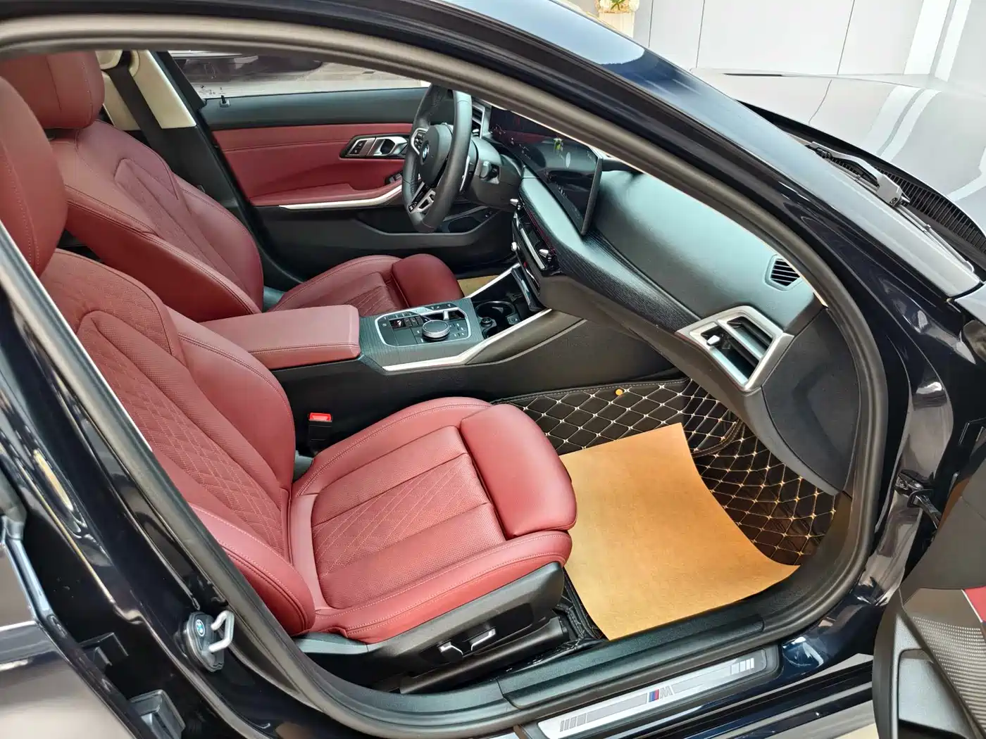 BMW 3 Series 2025 325Li M Sport Package фото 4