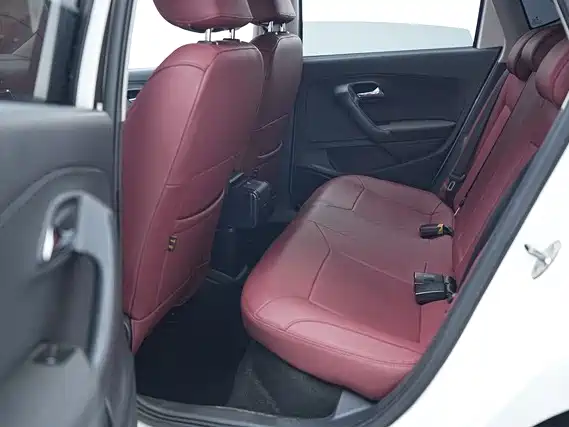 Volkswagen Polo 2016 1.4L Automatic Trend фото 5