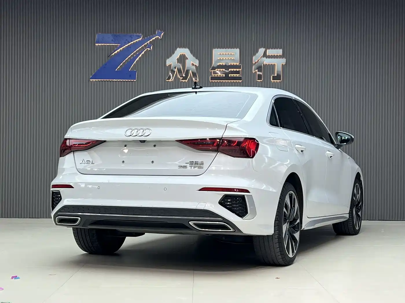 Audi A3 2024 Model A3L Limousine 35 TFSI Fashion Sport фото 2