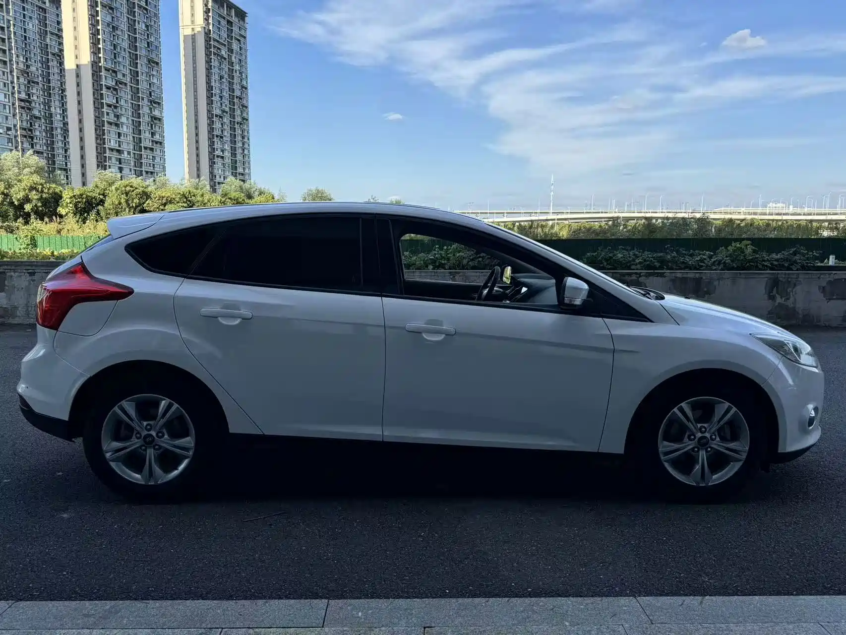 Фото 4 - Ford Focus
