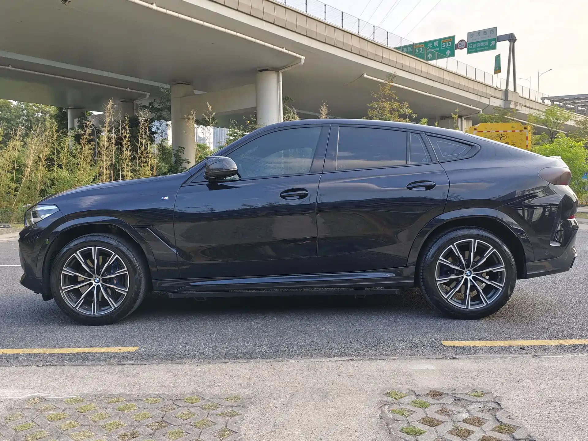 Фото 15 - BMW X6