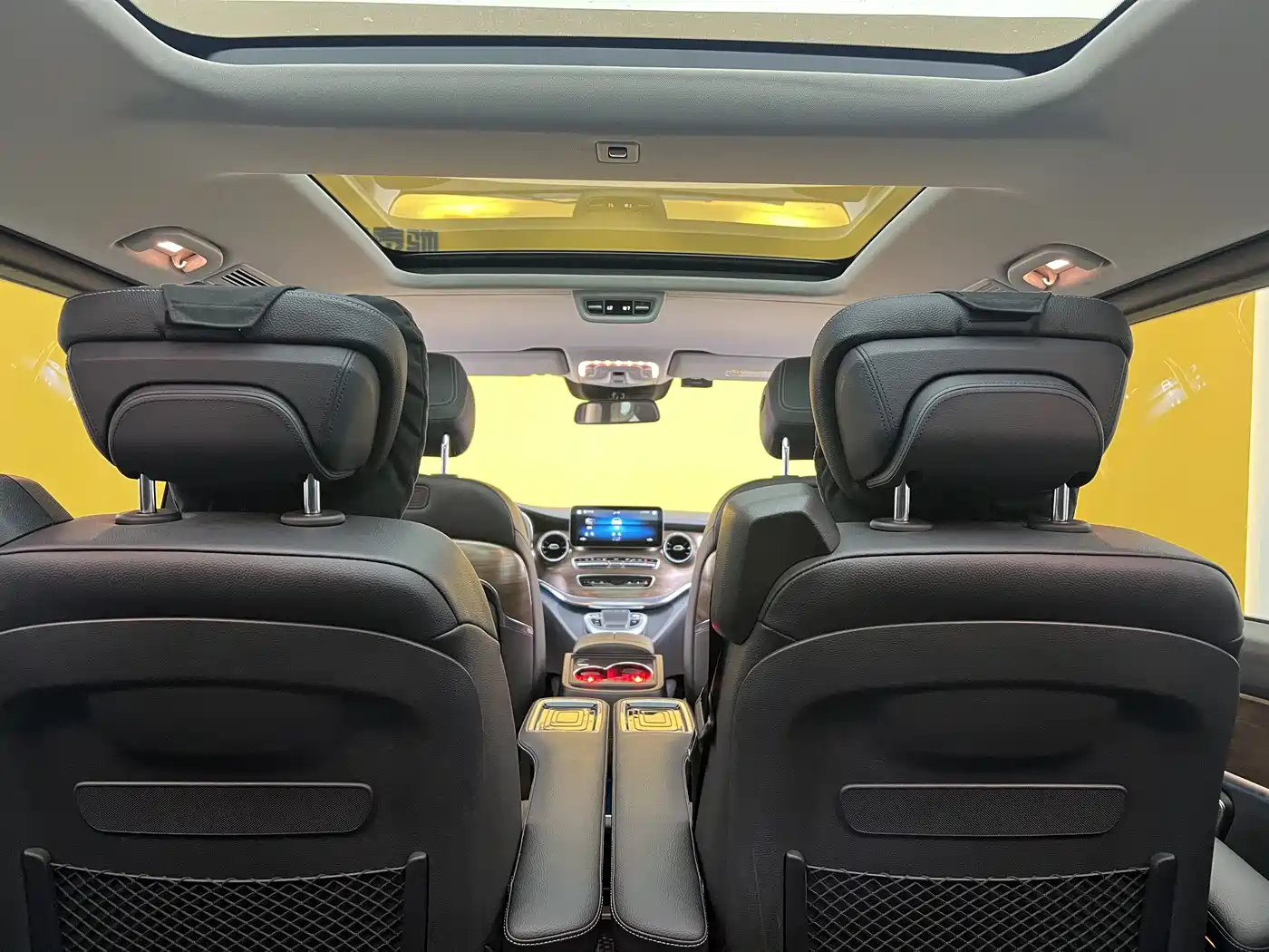 Mercedes-Benz V-Class 2022 V 260 Prestige Edition фото 34