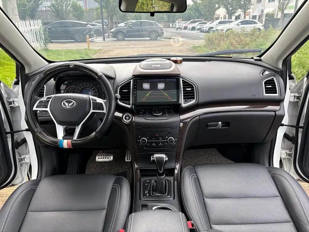 BAIC Huansu S6 2016 2017 1.5T CVT Delight