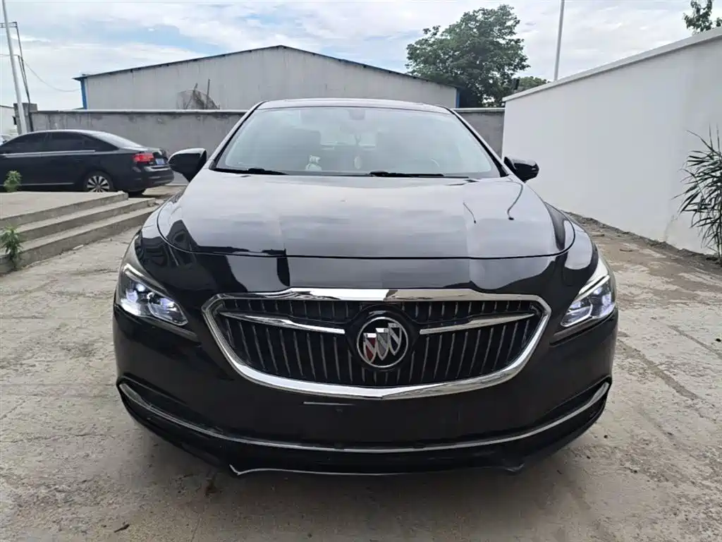 Buick LaCrosse 2018 Model 20T Elite Edition фото 3