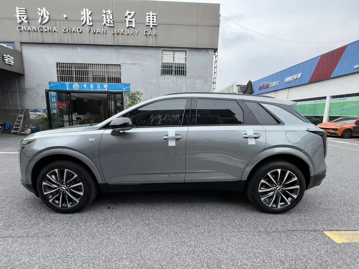 Cadillac XT5 2025 2.0T Premium Model фото 16