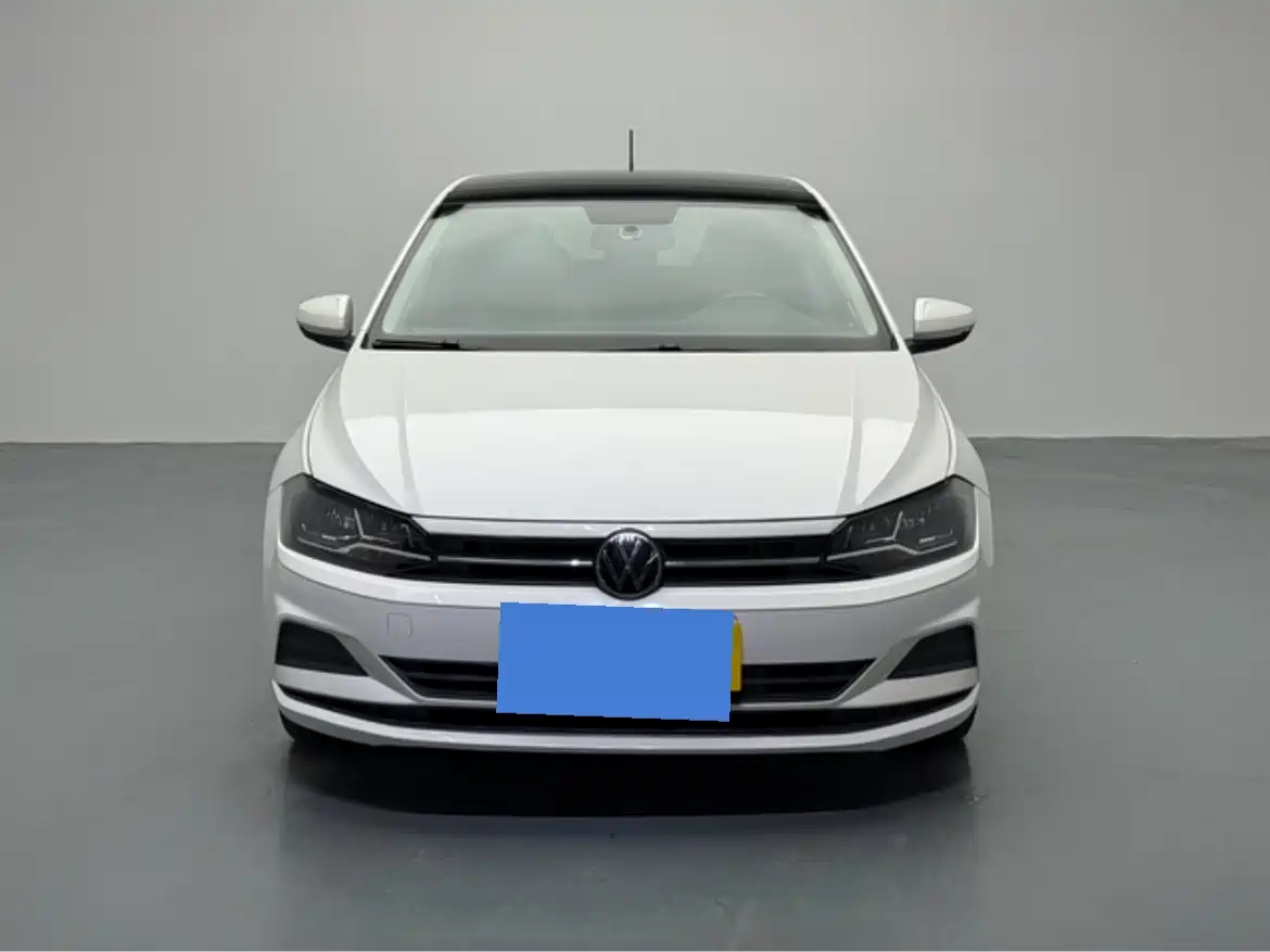 Volkswagen Polo 2021 Plus 1.5L Automatic Panorama Enjoyment Edition фото 2