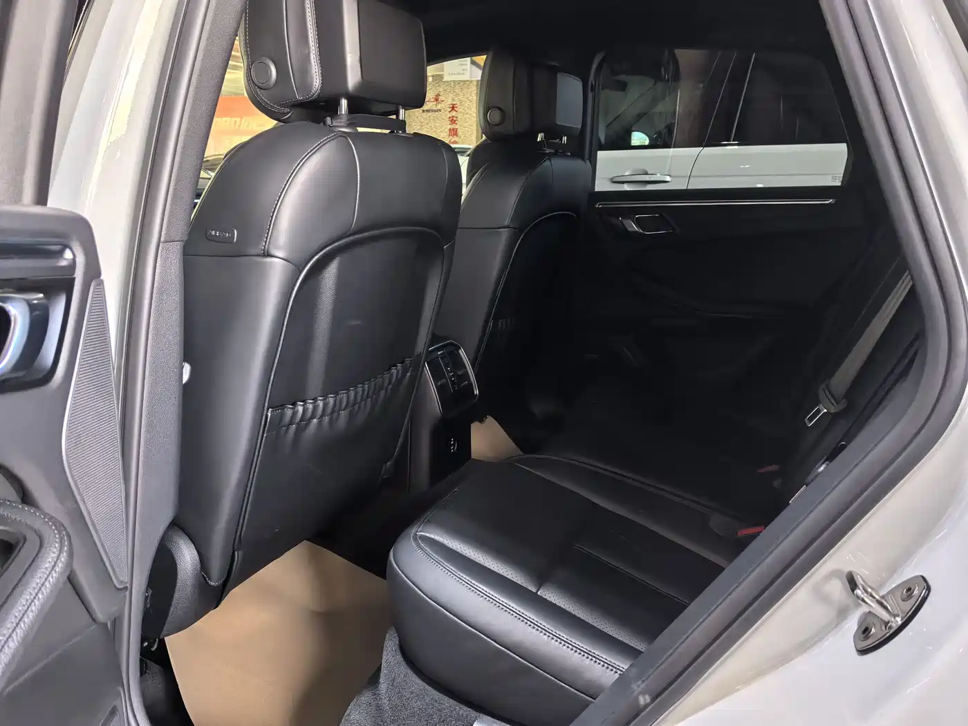 Porsche Macan 2024 Macan 2.0T фото 8