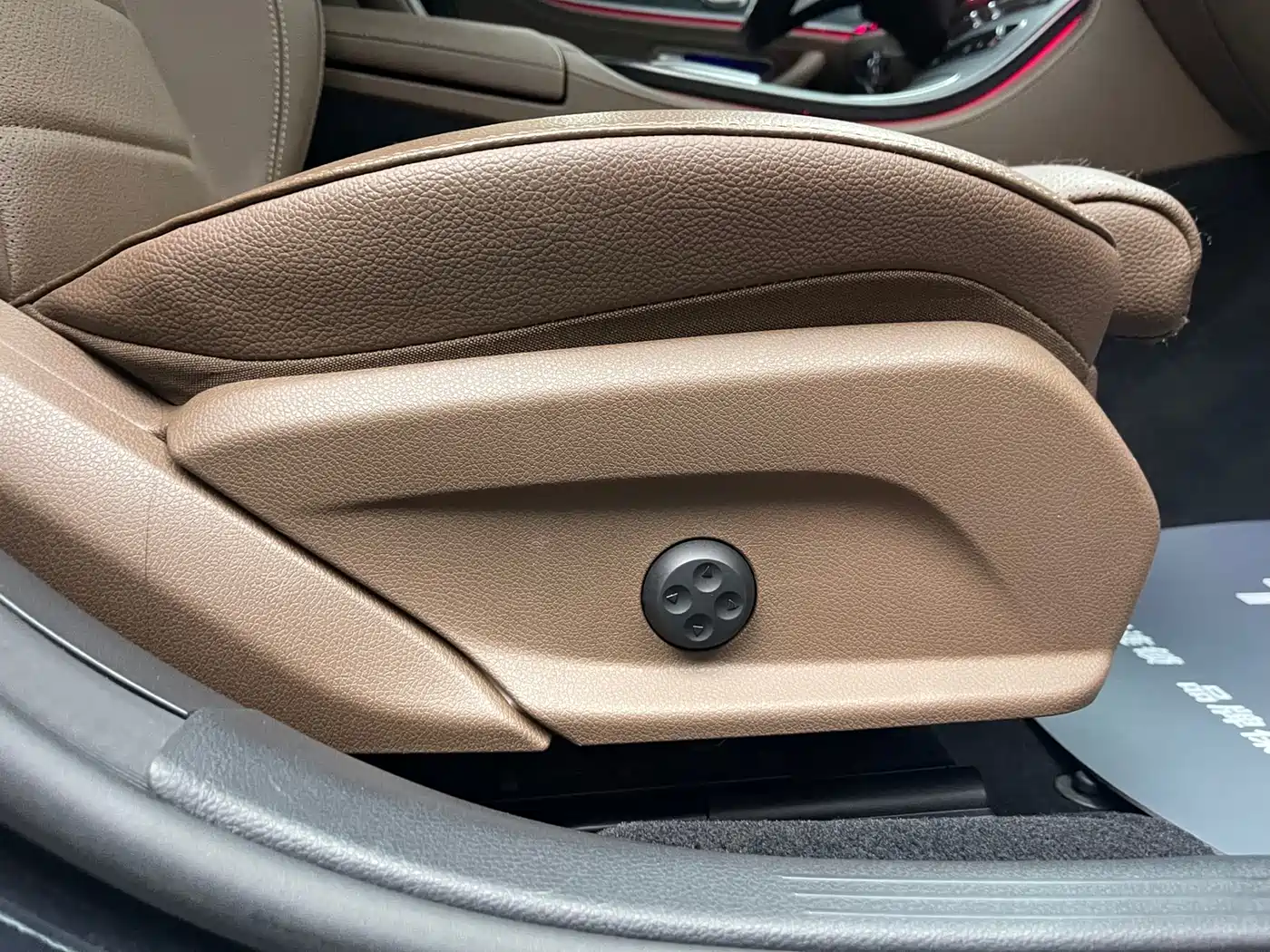 Mercedes-Benz E-Class 2023 E 260 L Sport фото 17