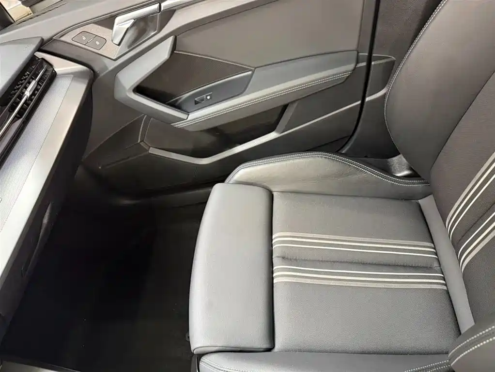 Audi A3 2023 A3L Limousine 35 TFSI Fashion Sport фото 13