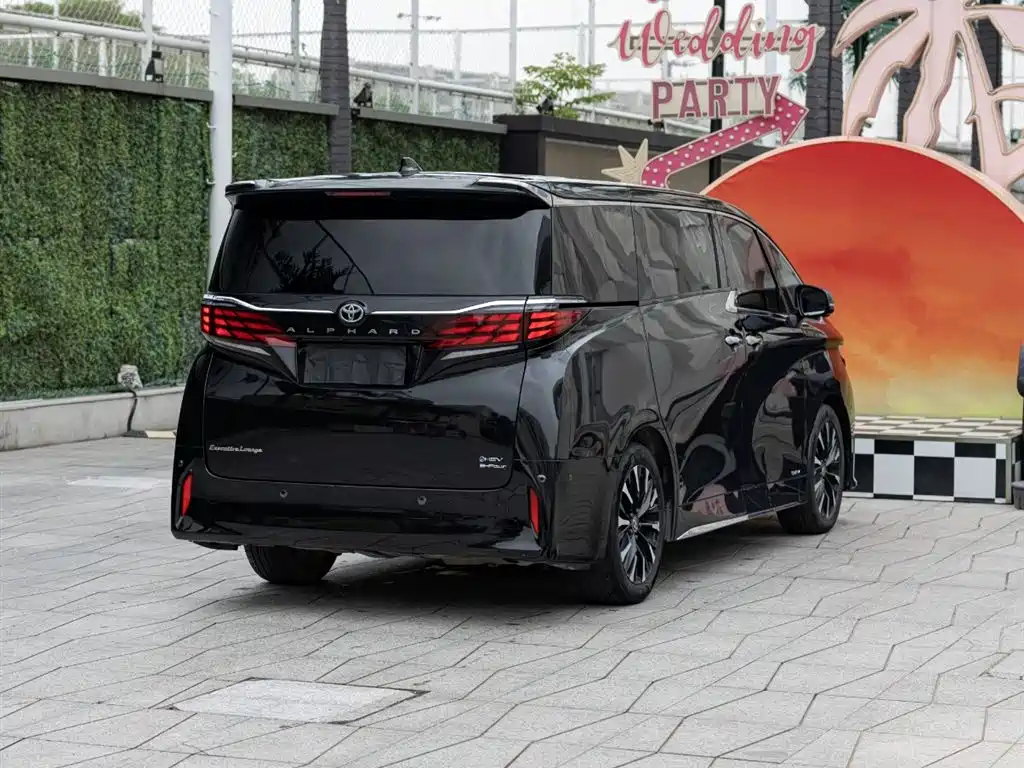 Toyota Alphard 2024 Hybrid 2.5L Prestige Edition фото 4