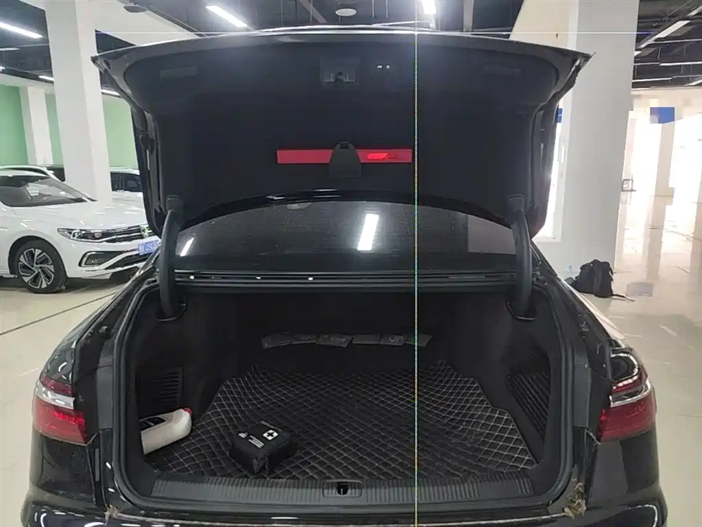 Audi A8 2021 A8L 50 TFSI quattro Comfort фото 19