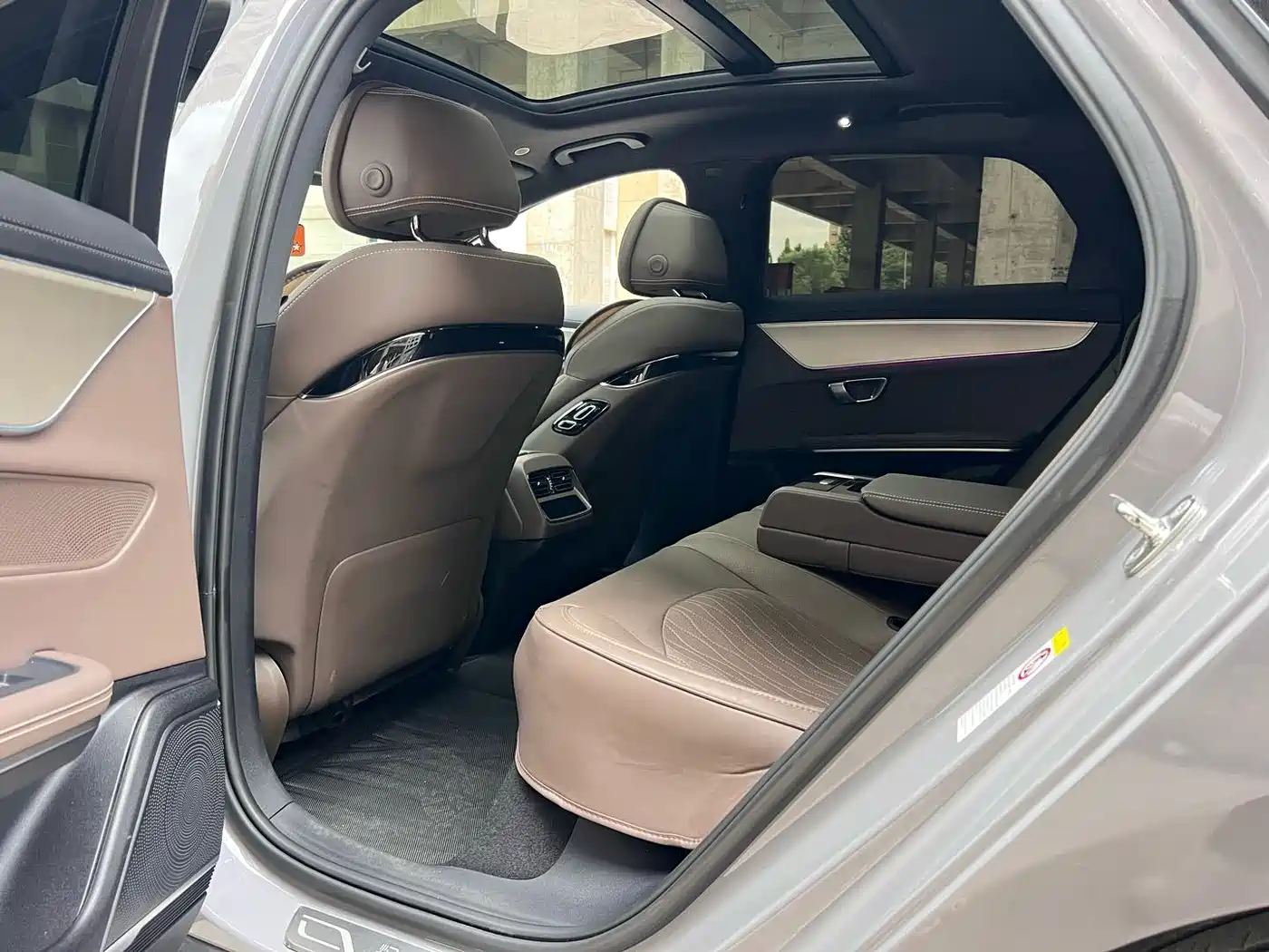 BYD Han 2025 DM-i 125KM Elite фото 7