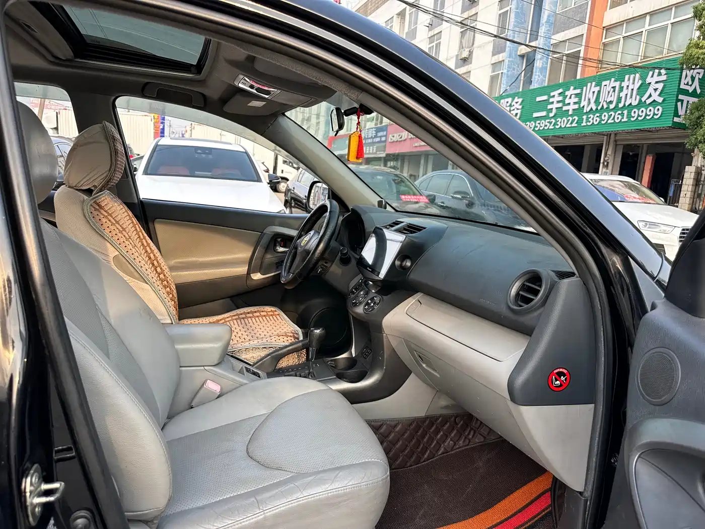 Toyota RAV4 Rongfang 2009 2.4L Automatic Luxury Navigation Edition фото 12