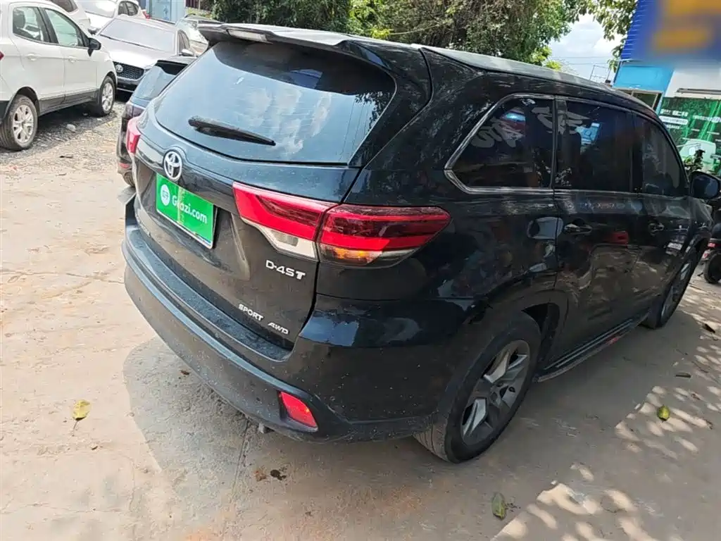 Toyota Highlander 2018 2.0T 4WD Luxury 7-seater China VI фото 7