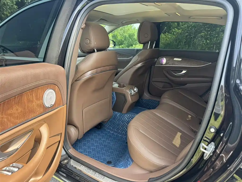 Mercedes-Benz E-Class 2020 E 260 L фото 14