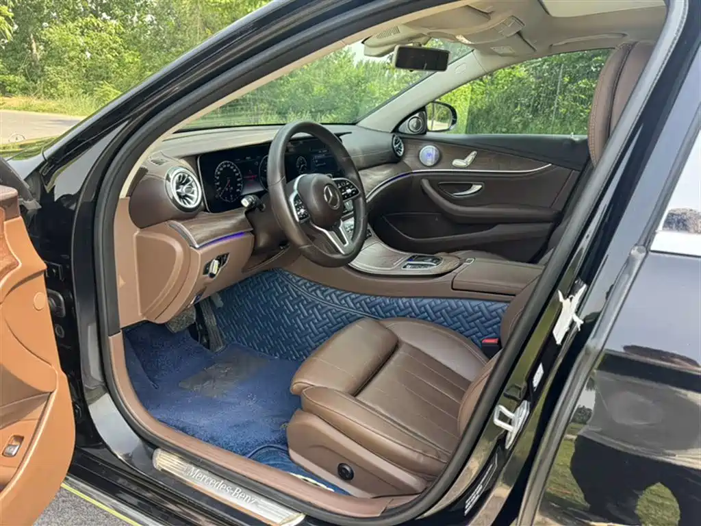 Mercedes-Benz E-Class 2020 E 260 L фото 13
