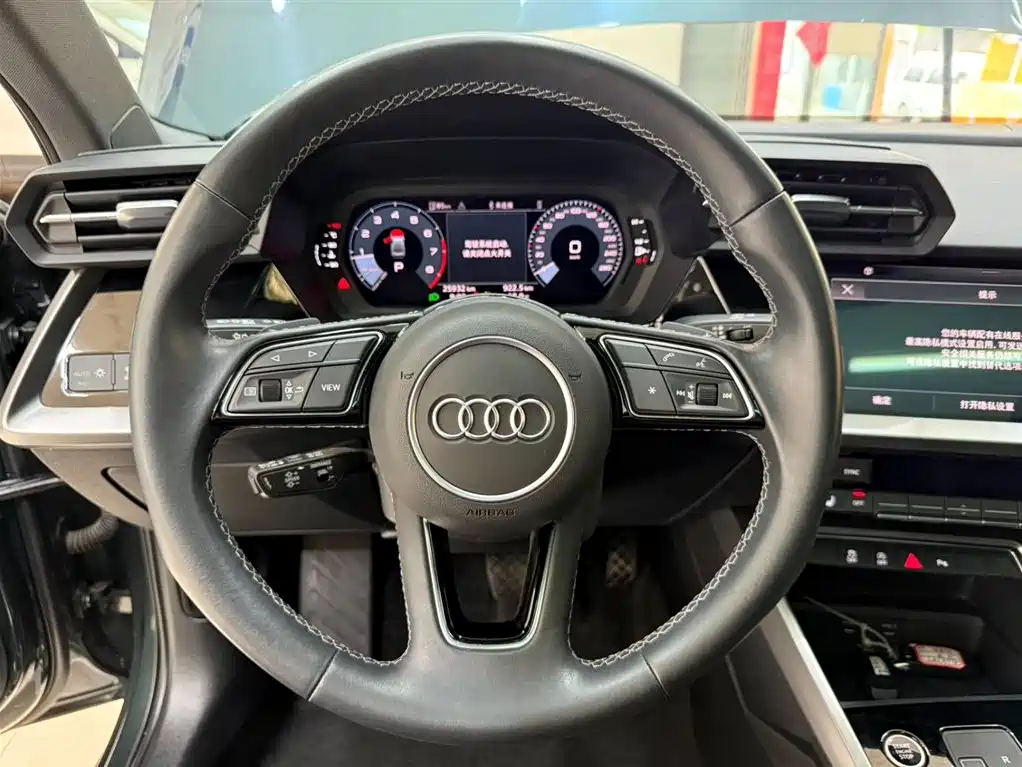 Audi A3 2023 A3L Limousine 35 TFSI Fashion Sport фото 11