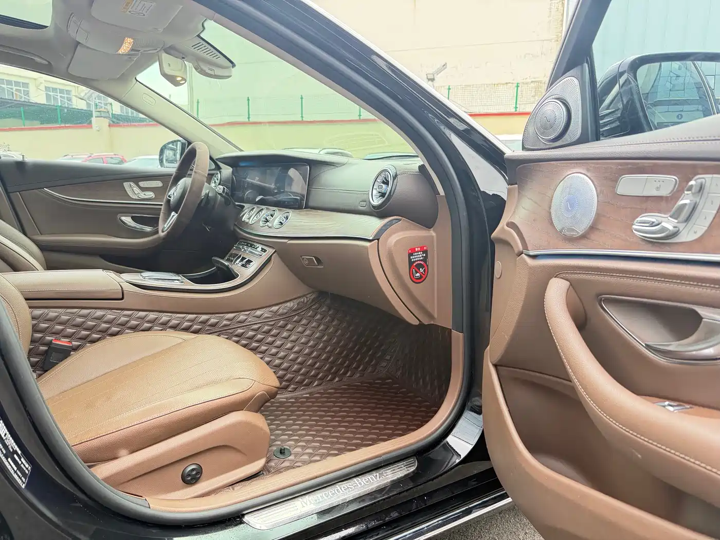 Mercedes-Benz E-Class 2019 Facelift E 300 L Luxury фото 11