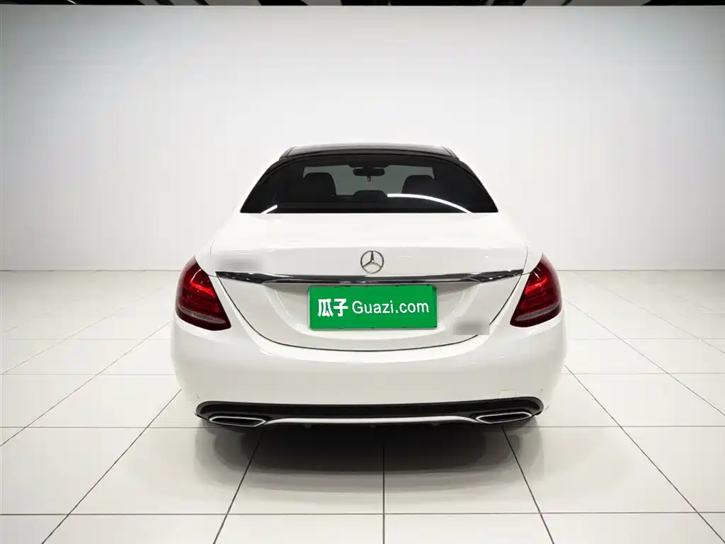 Mercedes-Benz C-Class 2015 Facelift C 200 L Sport фото 4