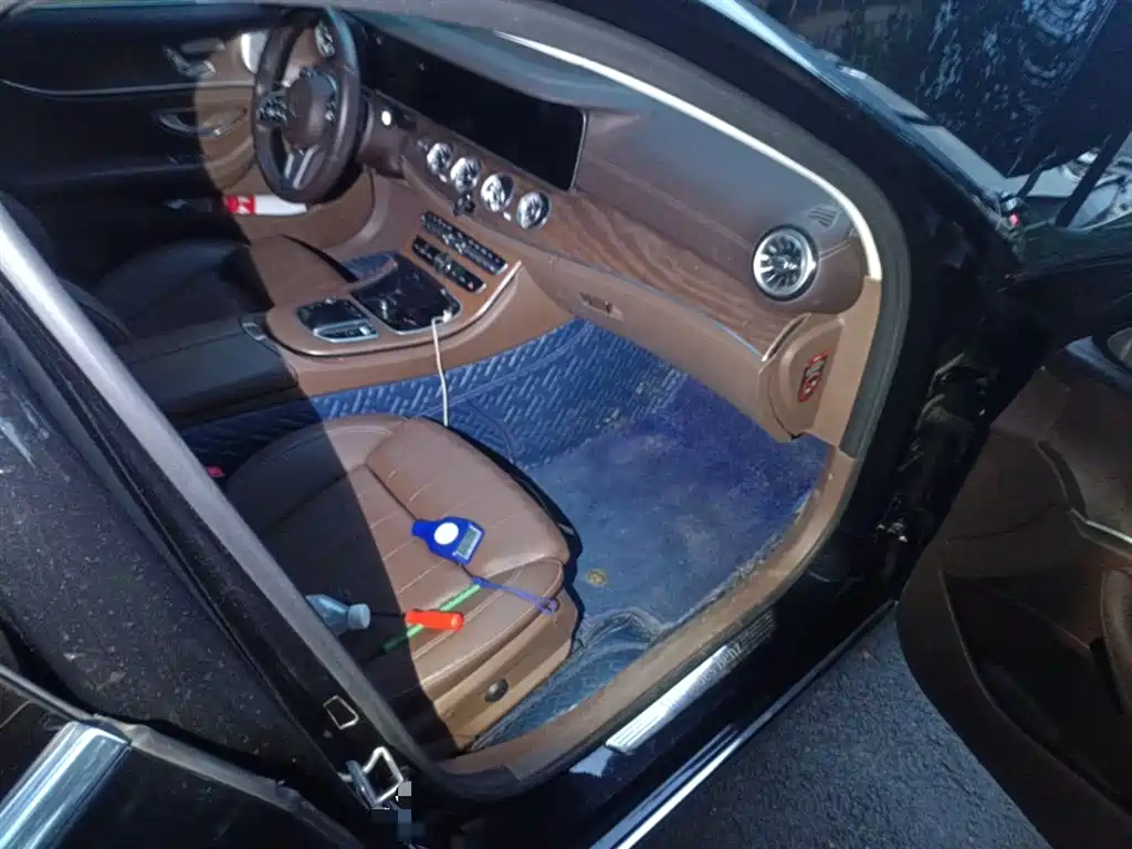 Mercedes-Benz E-Class 2020 E 260 L фото 19