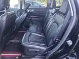 Фото 15 - Ford Edge