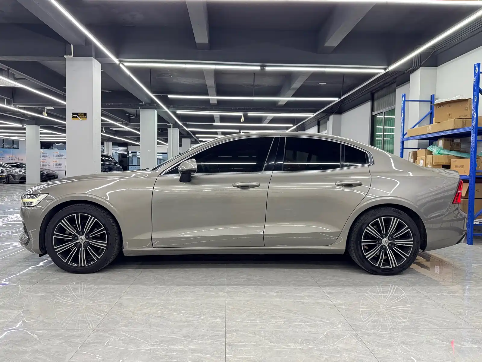 Photo 5 - Volvo S60