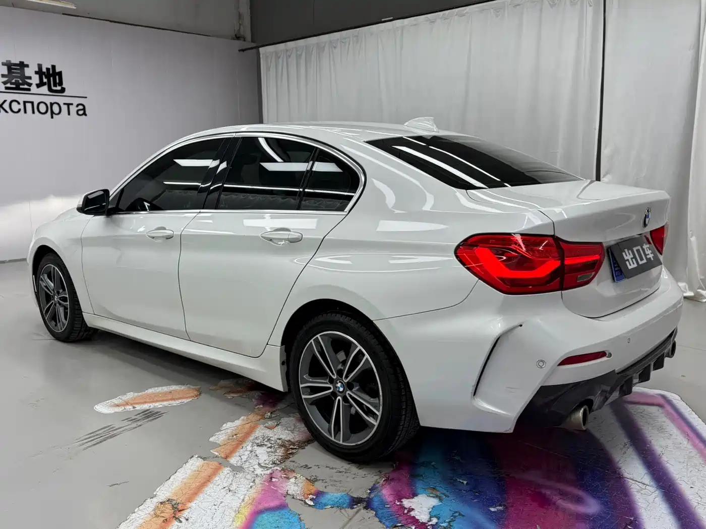 BMW 1 Series 2023 120i M Sport фото 4