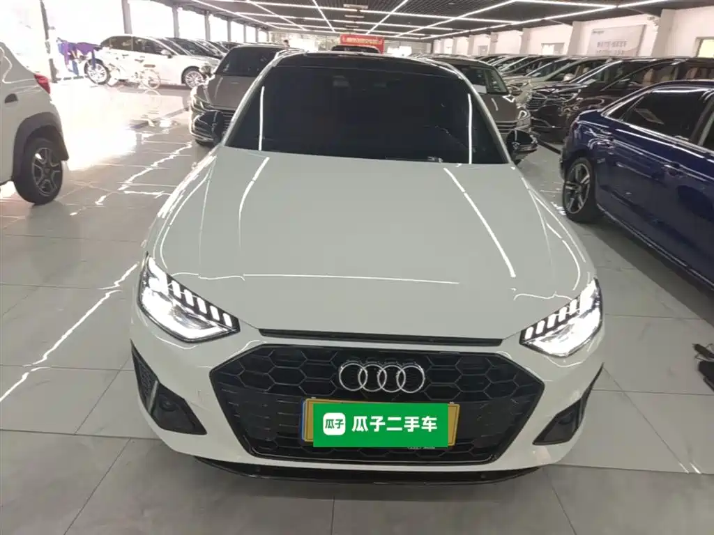 Audi A4L 2022 40 TFSI Luxury Dynamic фото 3