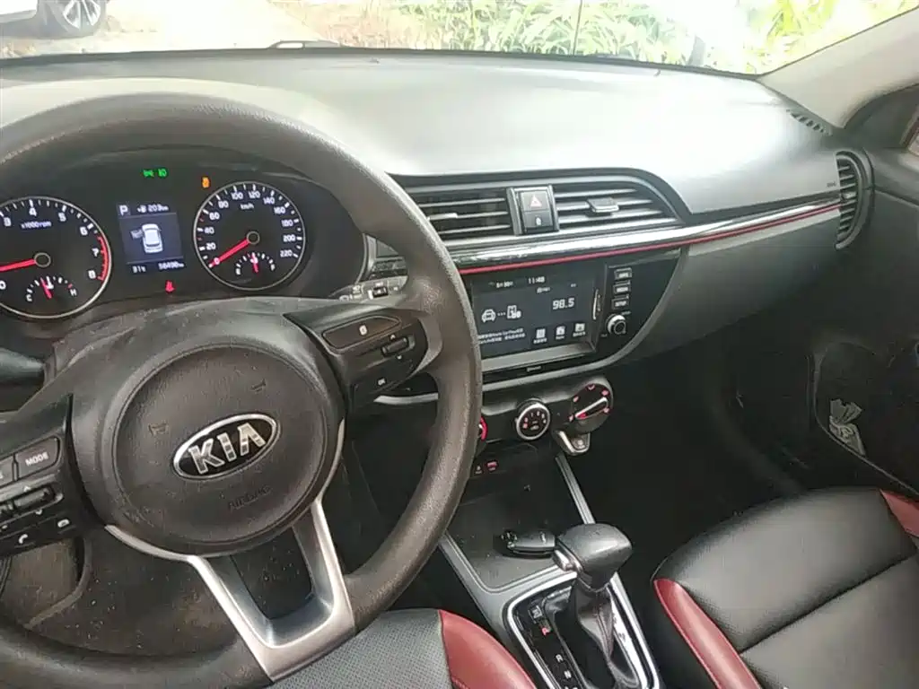 Kia KX CROSS 2017 1.4L AT GLS фото 10