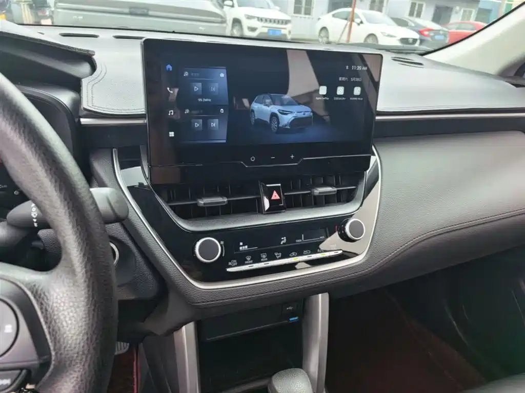 Toyota Frontlander 2024 2.0L CVT Leading Edition фото 13
